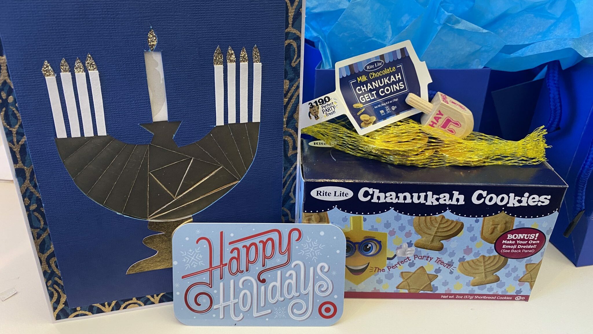 Annual B’Yachad Gift Bag Program Kicks Off 