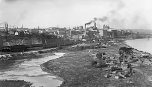William Wallof’s 1894 photograph of St. Paul looking east across Upper Levee and its industry. 
Credit: Image MNHS