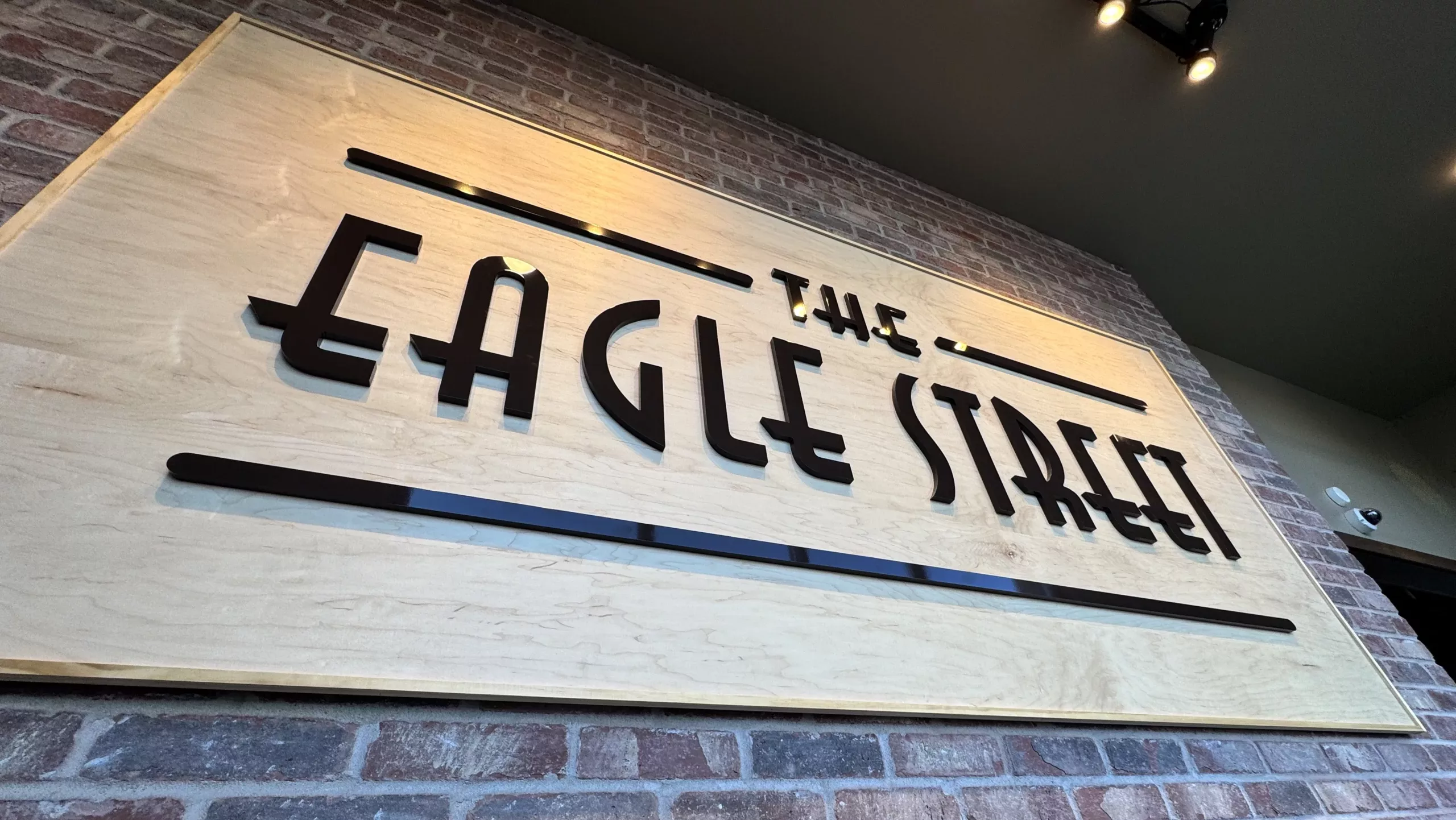 The Eagle Street Opens in Former Apostle Space